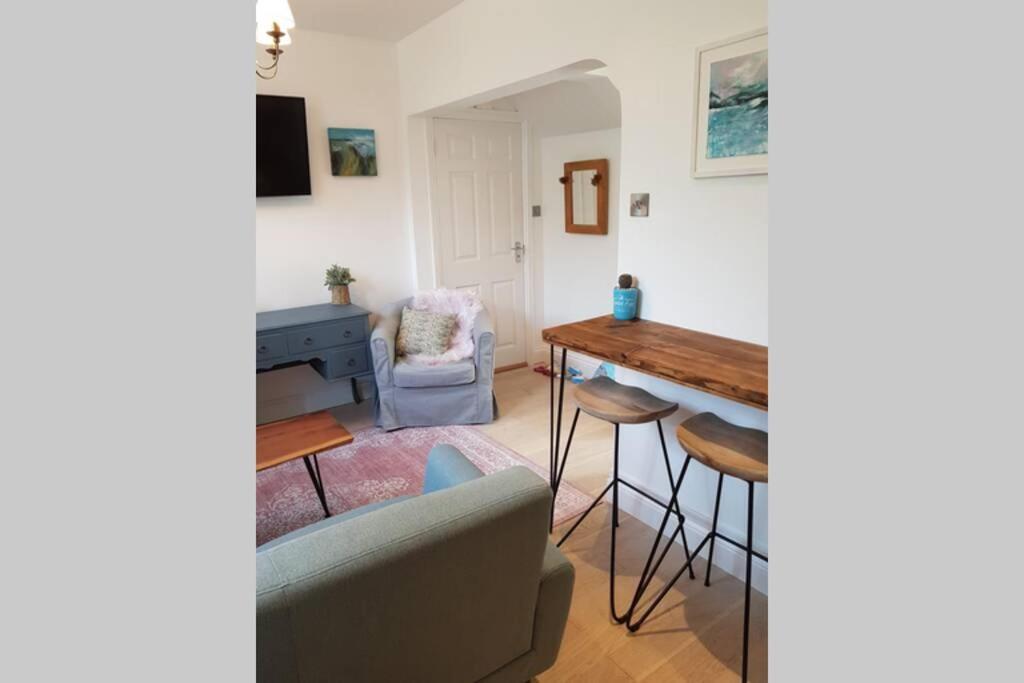St Ives Apartment Private Parking With Garden 10 Minute Walk Into Town And Beach מראה חיצוני תמונה